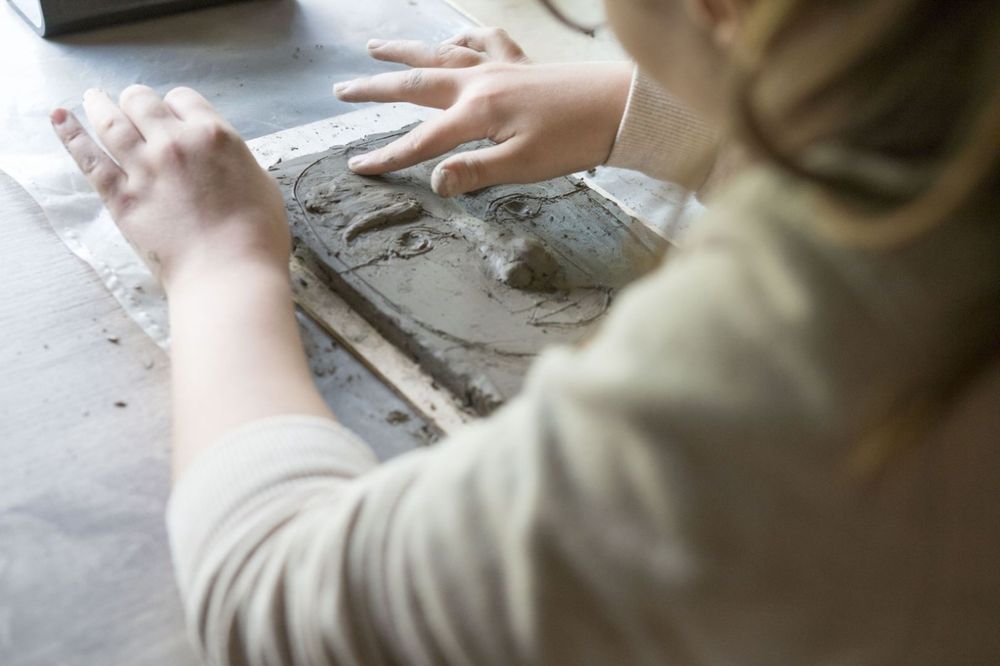 Cursuri, lectii de pictura, desen si modelaj. Meditatii/pregatire arte