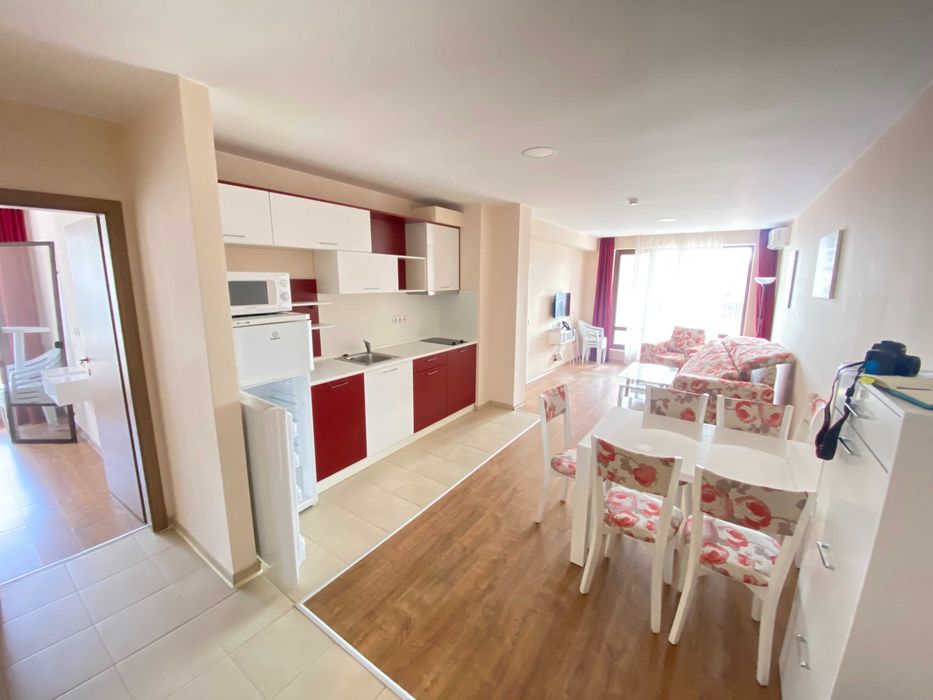 Продава се Тристаен апартамент в Свети Влас - 124 кв.м за 1436 €/кв.м - Снимка #6