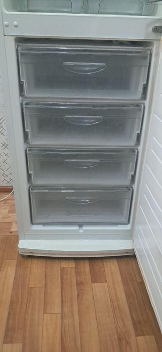 Продам холодильник