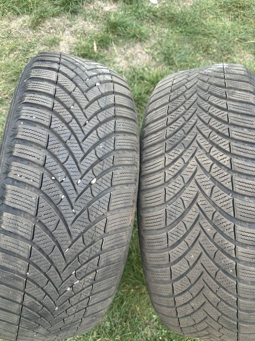 Vand 4 cauciucuri iarna 215/55/17
