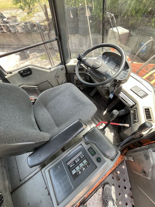 Incarcator frontal Vola Komatsu WA 320 stare foarte buna