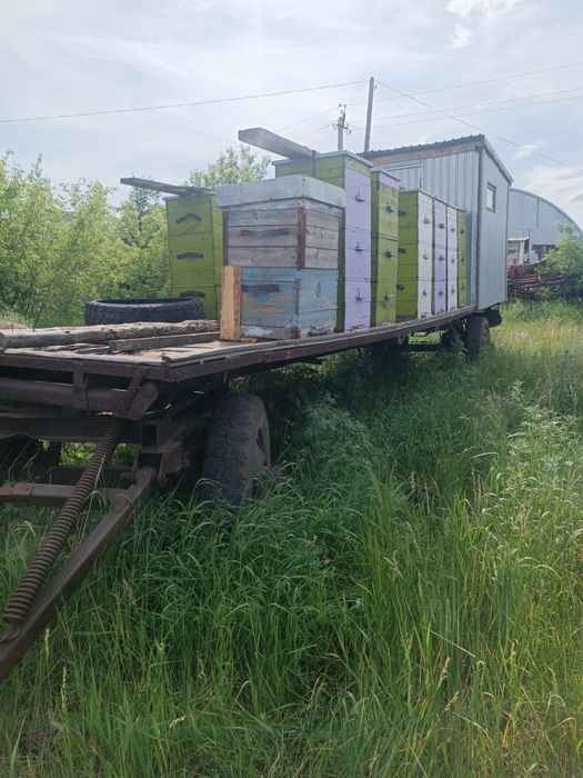 Продам пчеловодческий прицеп
