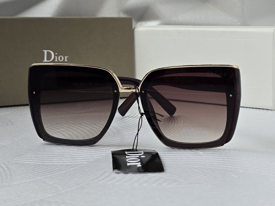 Дамски слънчеви очила квадратни