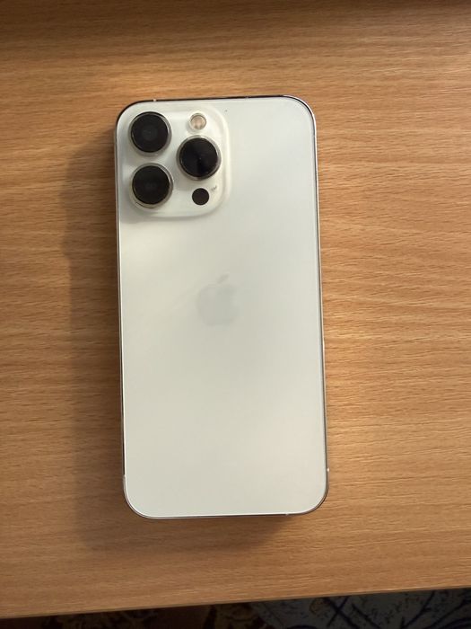 iPhone 13 Pro (Neverlocked)