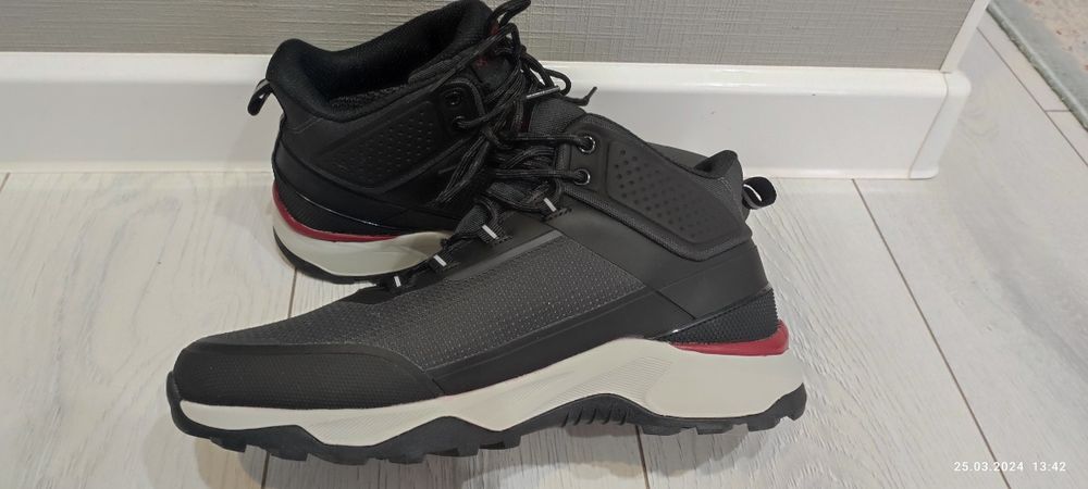 спортивная обувь