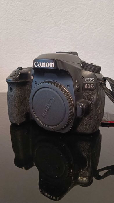 Продам Canon 80d