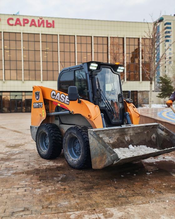 Продам Мини погрузчик Case SR175