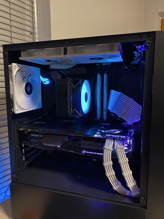Геймарски компютър 1080ti ryzen 3600
