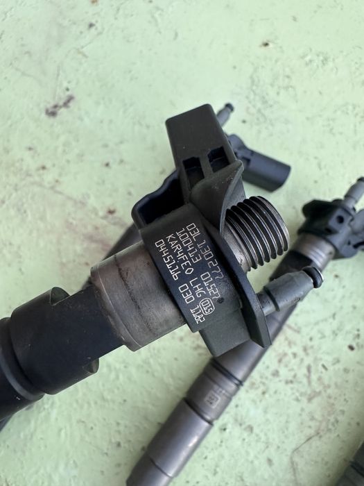 Дюзи VW Passat B6 2.0TDI 140hp 2010Година