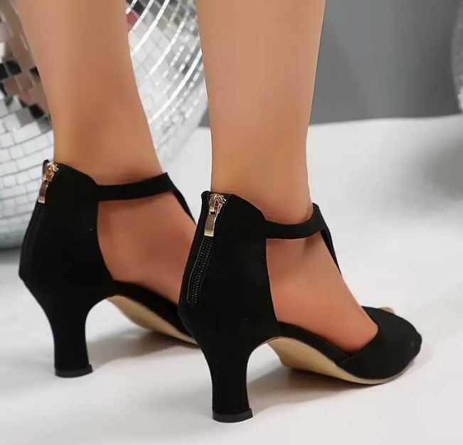 Sandale / Pantofi de dans latino decupați, mar 41-42