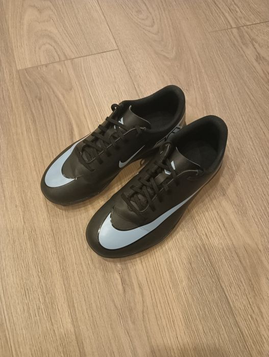 Ghete de fotbal Nike mercurial teren sintetic