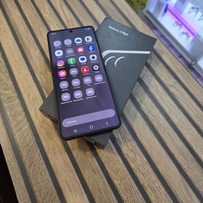 Samsung Z Flip 7 5G Jetblack 512Gb K NOU Toate Accesoriile