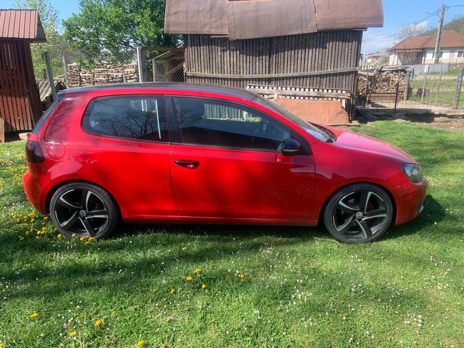 VOLKSWAGEN Golf 2010