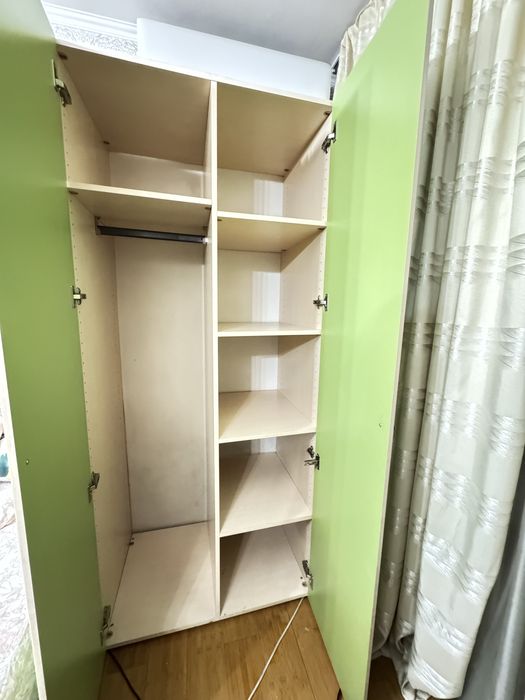 Продам мебель (комплекст для детской)