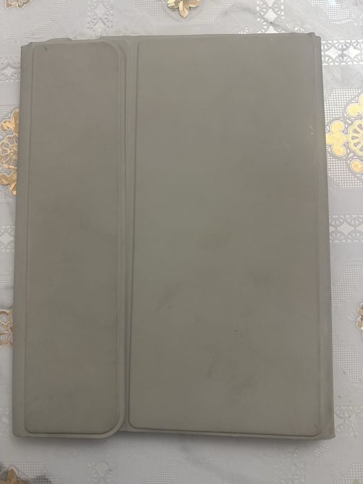 Продам айпад А16 128 есть гарантия