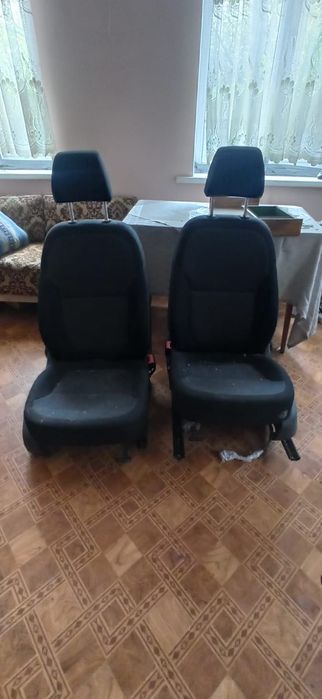 Сиденья переднии в сборе