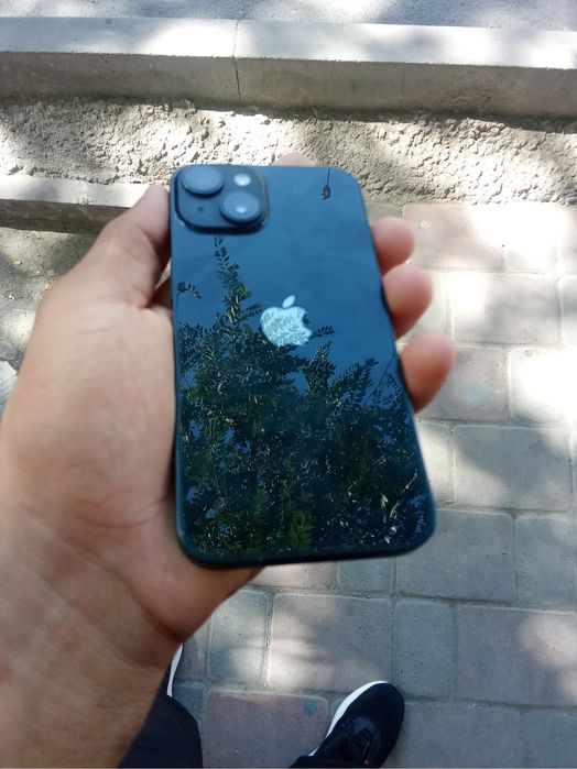 Apple iPhone 14 с гарантией