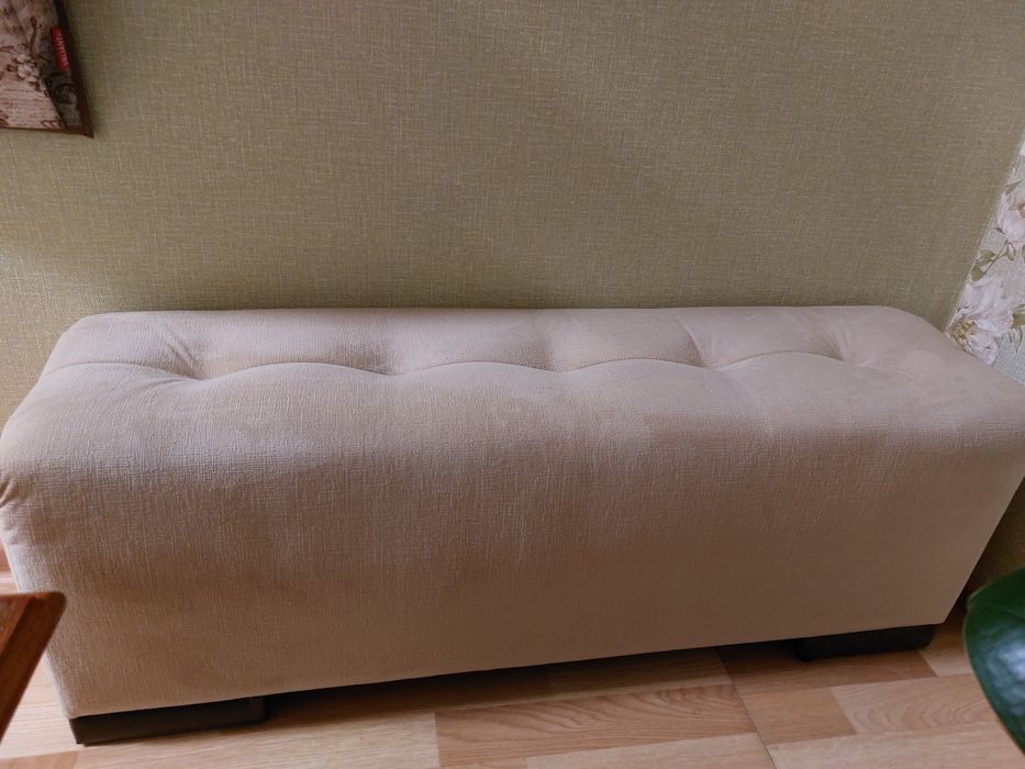 Пуфик для гостинной