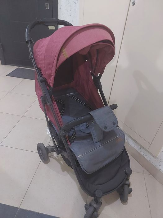 Детская коляска хорошем состоянии