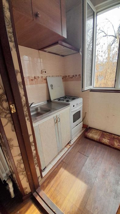 Sheriklikka kvartira bor bolla olinadi sharoiti yaxshi