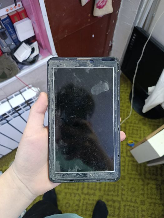 Продам планшет срочно