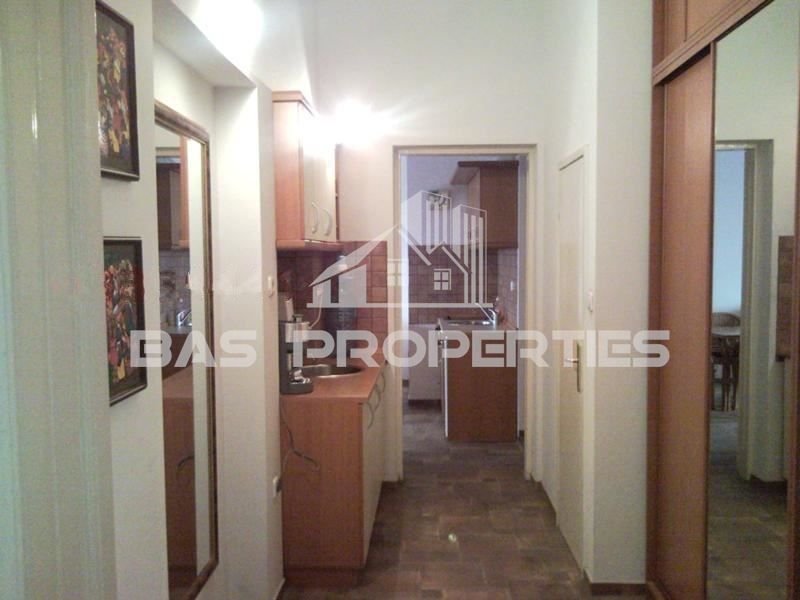 Продава се Тристаен апартамент в София, Център - 118 кв.м за 3806 €/кв.м - Снимка #2