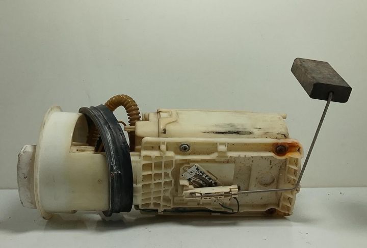 Pompa combustibil 6Q0919051F Volkswagen VW Polo a 4-a generatie 9N