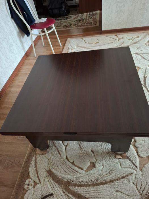 Стол трансформер на колёсиках