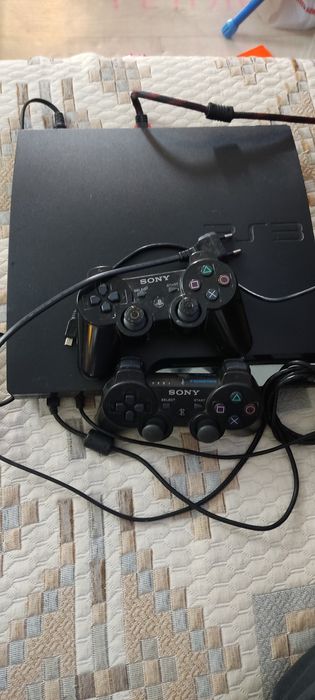 PlayStation 3 прошитая, с играми 3+ геймпада, полностью обслужена