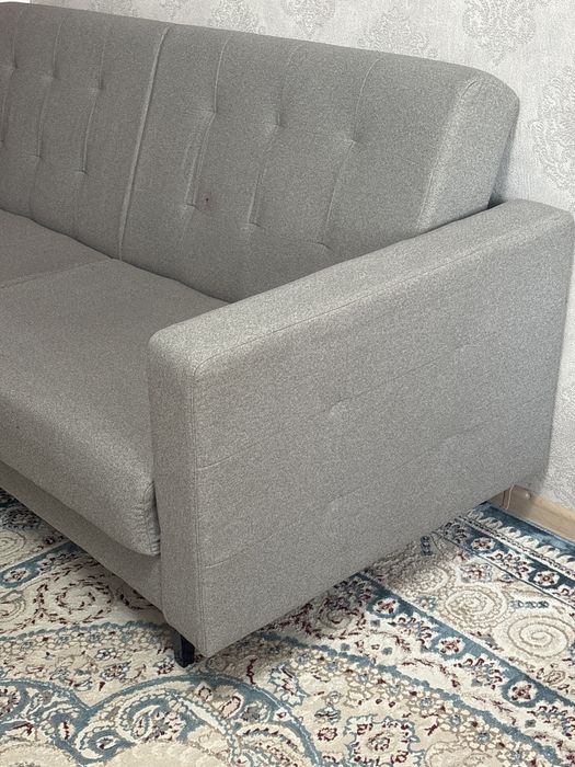 Диван     серый