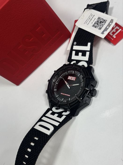 Часовник DIESEL DZ4654