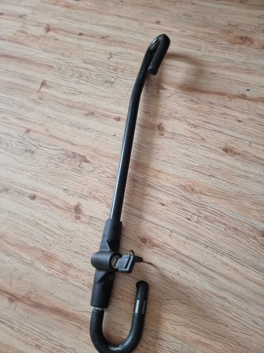 Устройство ( бастун) за заключване на волан