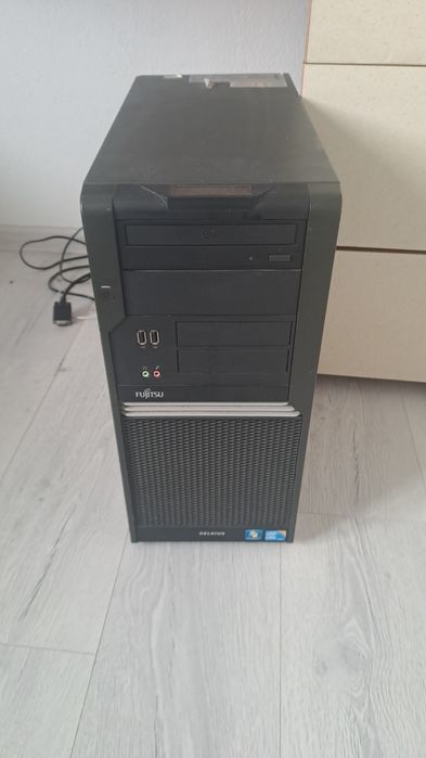 Компютър Fujitsu celsius w380