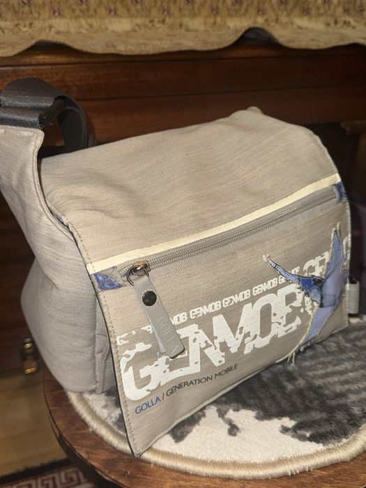 Продам Canon EOS 1100D + сумка в подарок