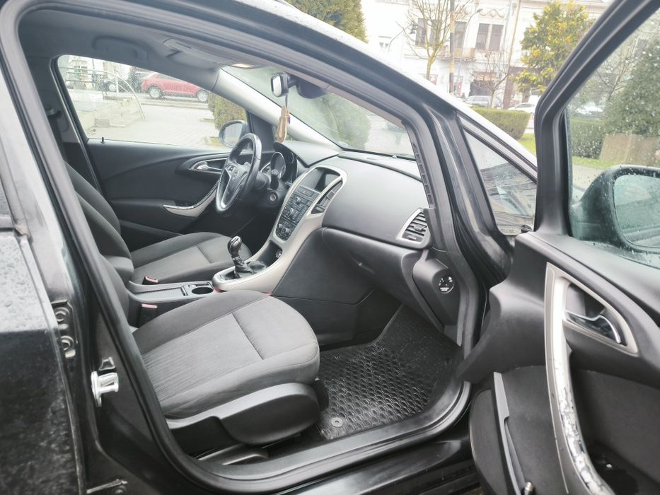 Opel Astra J 1.7 CDTI ecoflex sport tourer