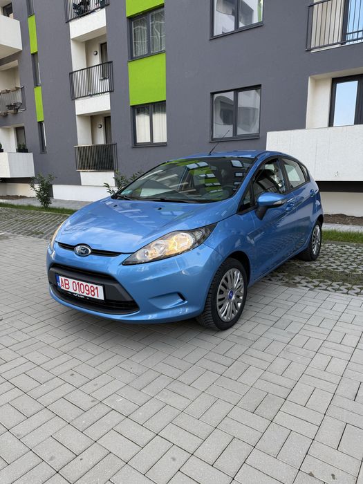 Ford Fiesta 2011 benzina
