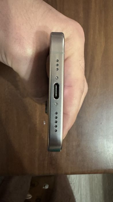 Iphone 16 pro LLA 256 Desert Titan