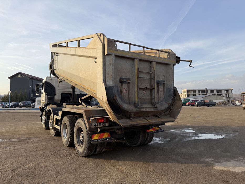Basculanta 8x4 Volvo FM12 2007