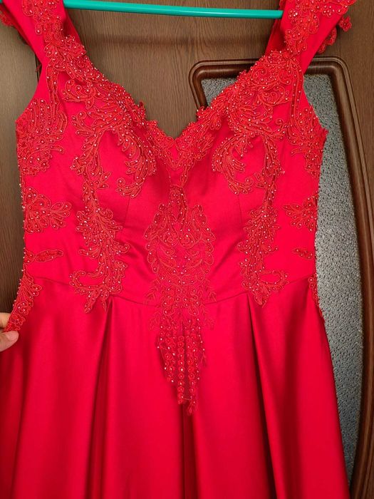 Официална рокля!