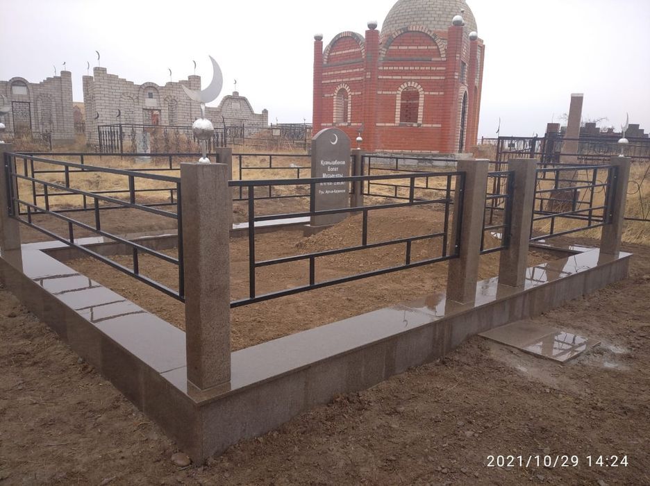 Памятники,оградки,кресты, травертин,гранит
