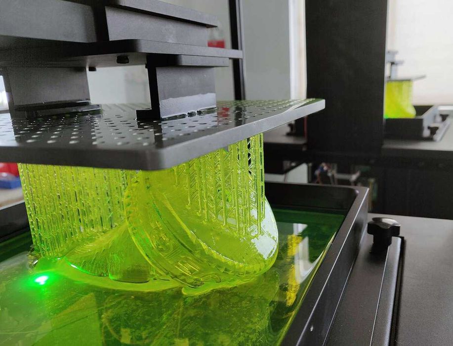 Imprimanta 3D SLA Peopoly Moai (cu rasina) Oradea • OLX.ro