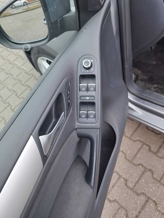 De vânzare: VW Golf 6 Highline - Preț: 4.000€ - Motor 1.4 TSI (160 CP) - Recondiționat!