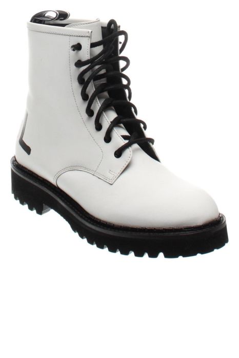 Karl Lagerfeld дамски боти