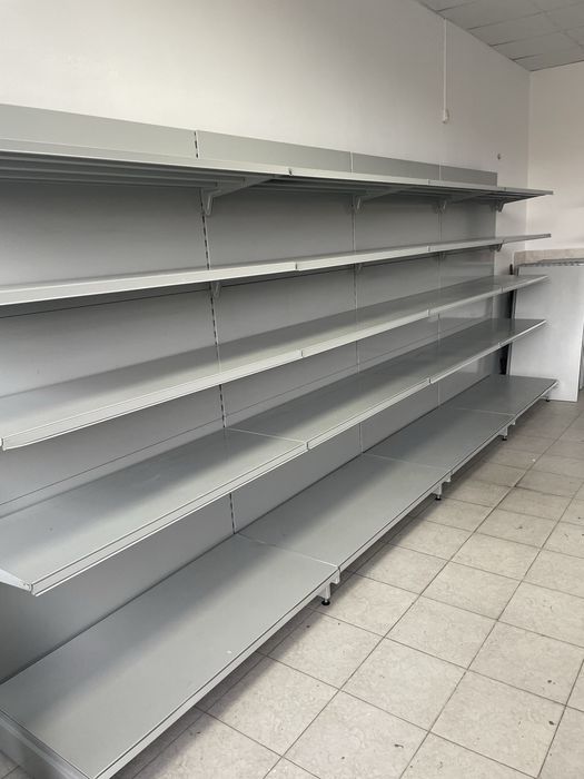 Крайстенни и островни стелажи