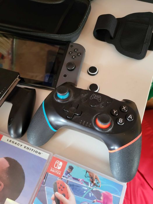 Vând sau schimb cu xbox series Nintendo switch