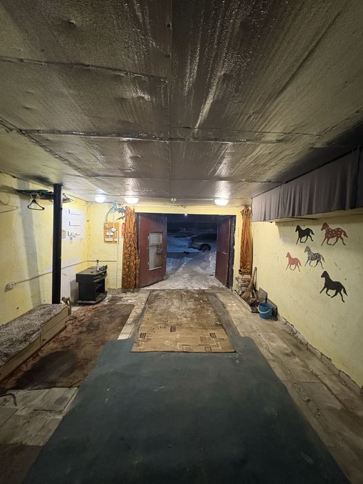 Продам гараж Хромит