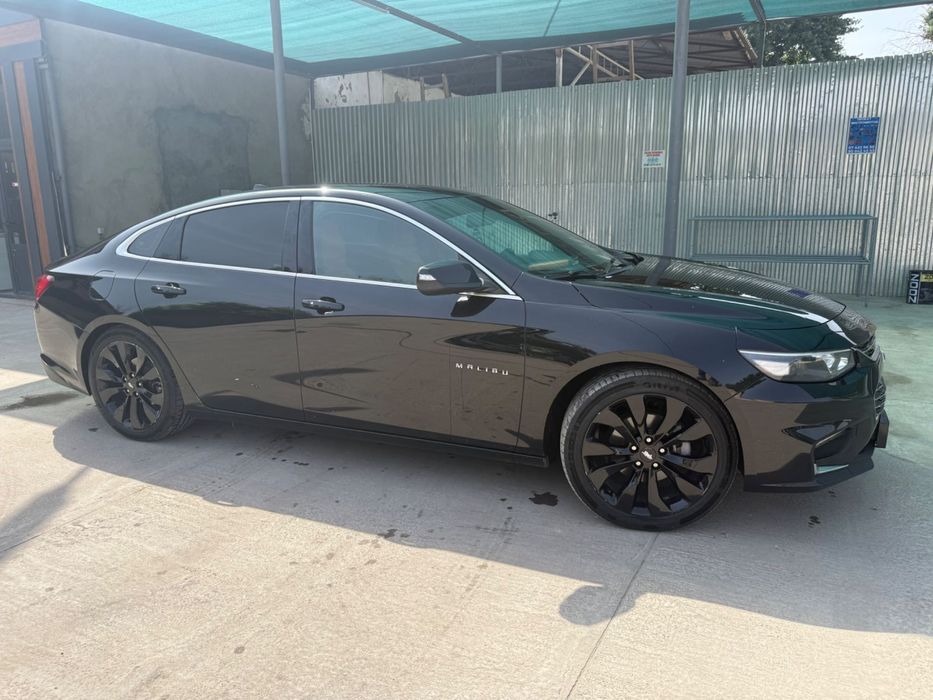 Malibu 2.4 qora 177500 probeg