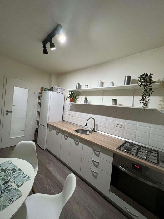 Apartament 2 camere decomandat