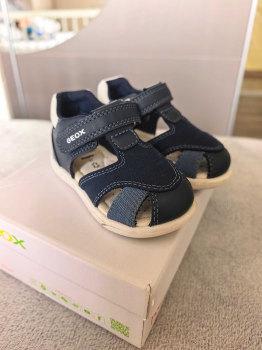 Детски сандали Geox