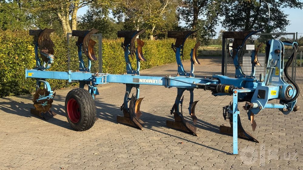 Lemken Europal 8 Case , Claas Arion, John Deere, Belarus tortadi